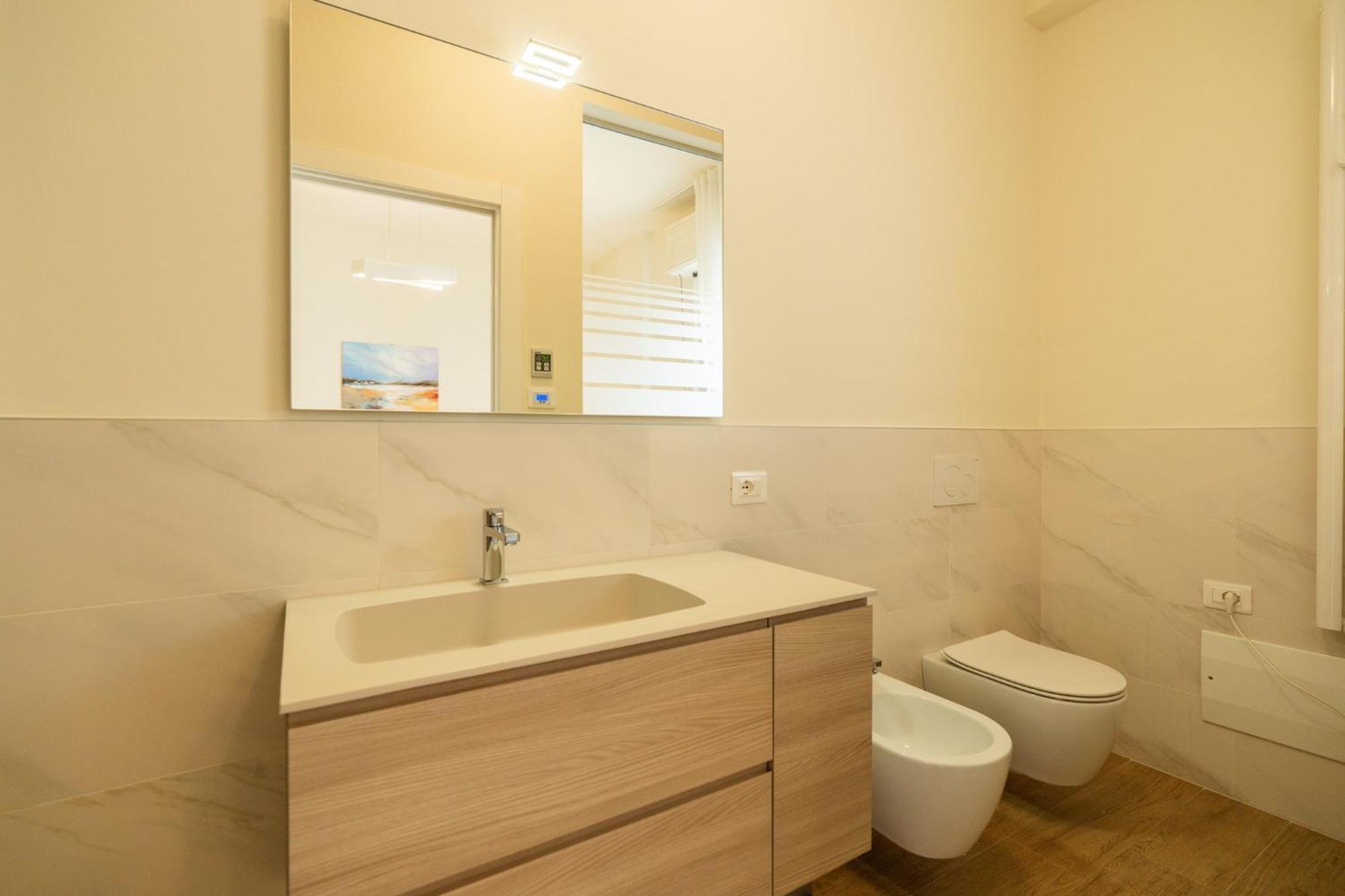 Domus Verona - Ampia Residenza Filippini A Pochi Passi Dall'Arena 外观 照片