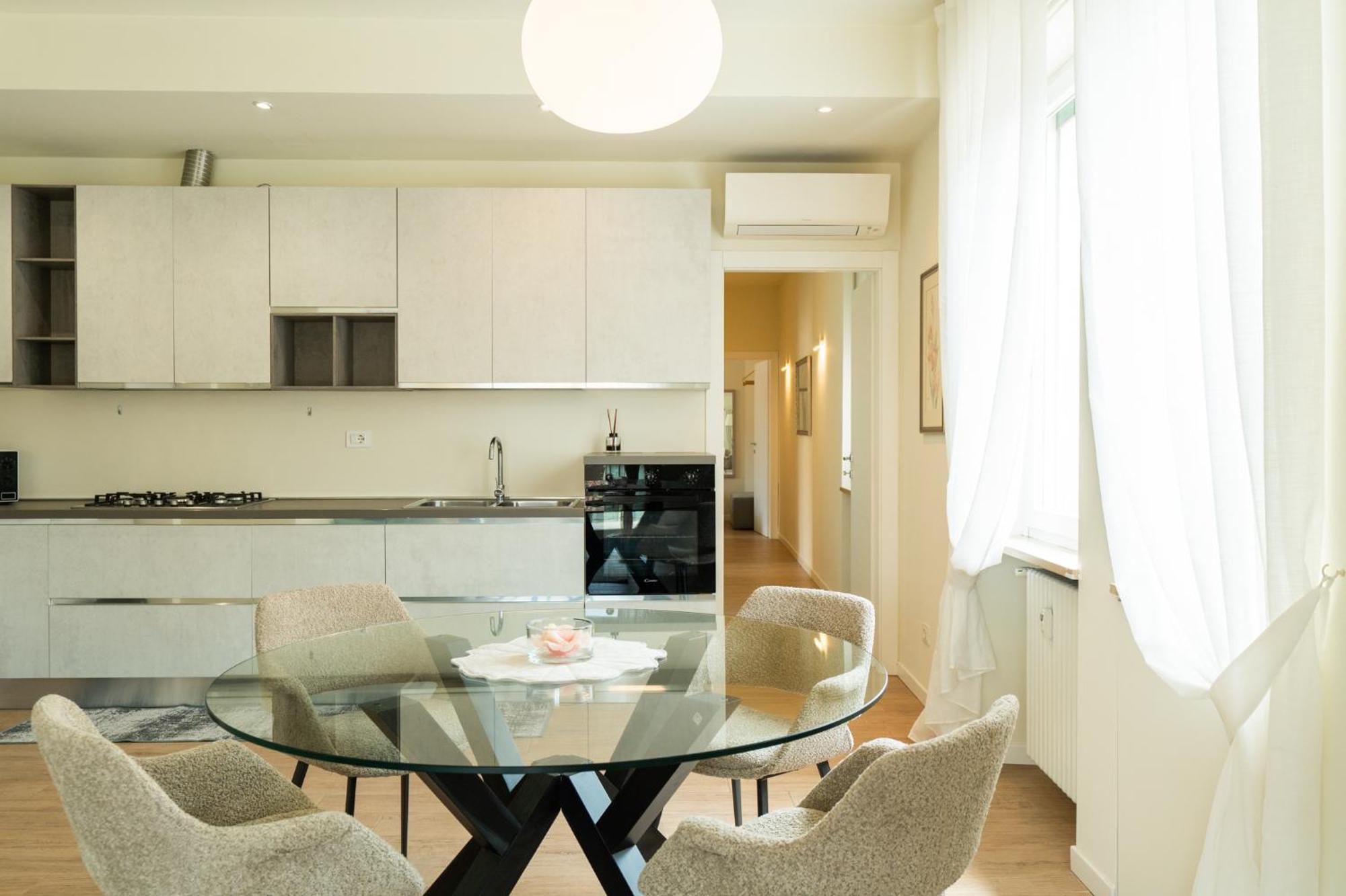 Domus Verona - Ampia Residenza Filippini A Pochi Passi Dall'Arena 外观 照片